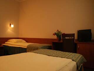 Отель Hotel Turkus Белосток Двухместный номер с 1 кроватью или 2 отдельными кроватями-15