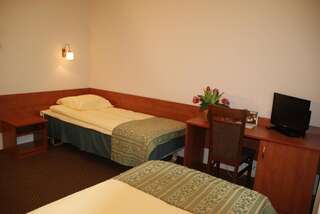 Отель Hotel Turkus Белосток Двухместный номер с 1 кроватью или 2 отдельными кроватями-21